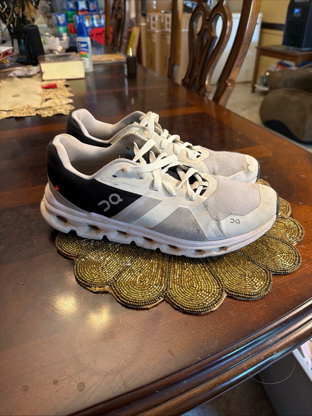 On Running men’s Sneakers in White and Black